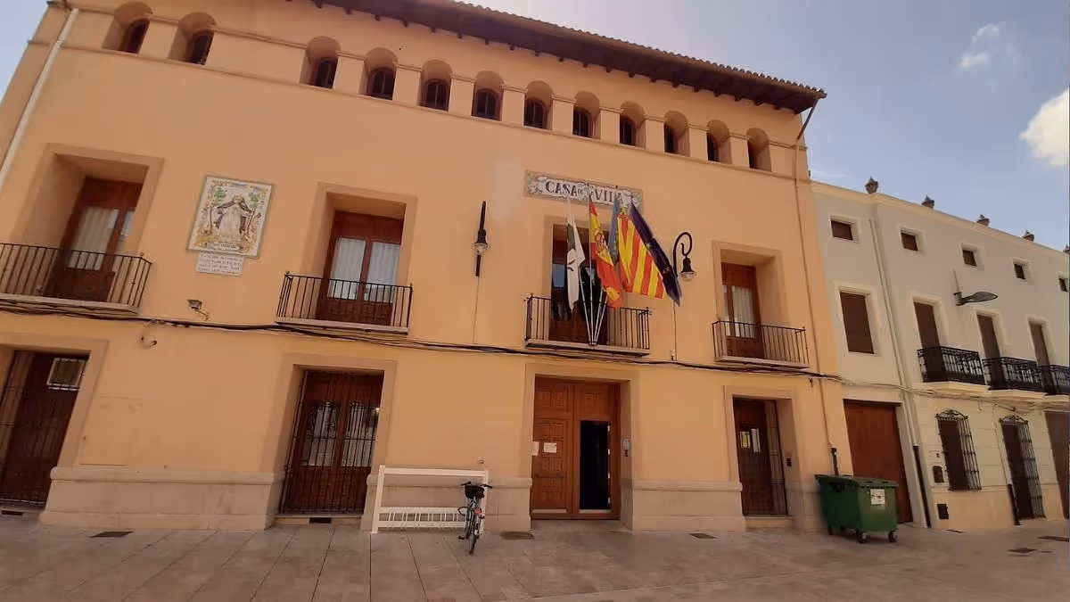 Ayuntamiento de Canals: sancionan brecha de datos personales